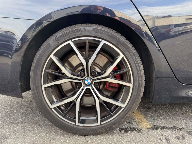 Used 2023 BMW 540i xDrive w/ M Sport Package AWD/4WD image 9