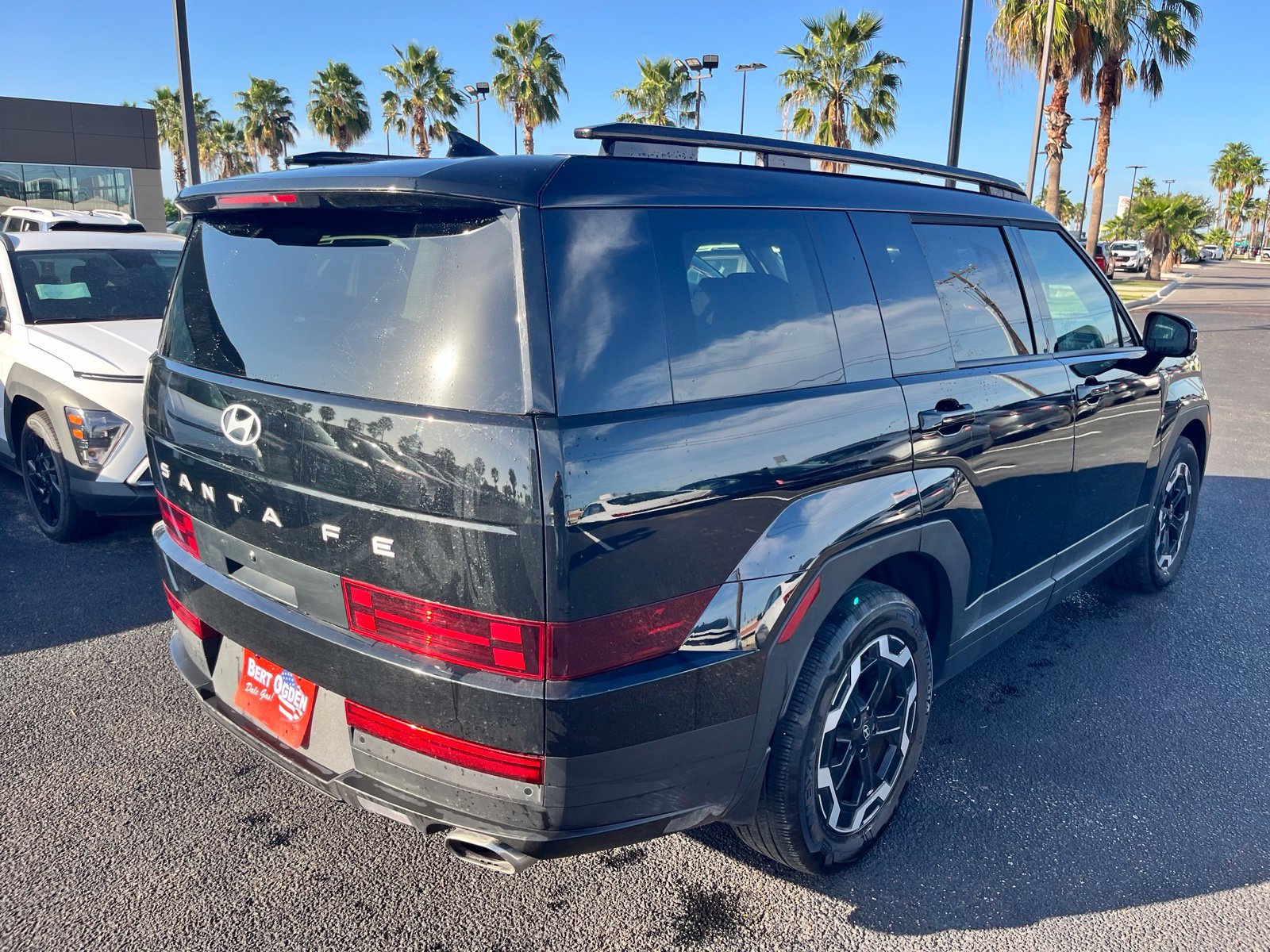 Used 2025 Hyundai Santa Fe SEL FWD image 6