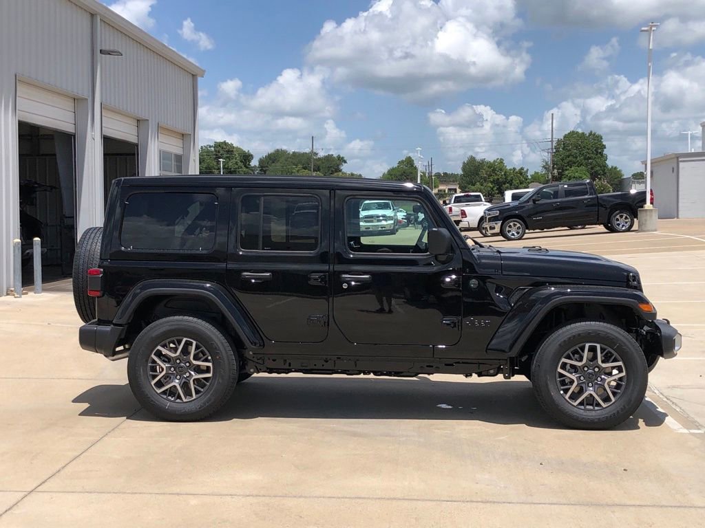 New 2025 Jeep Wrangler Sahara w/ Safety Group image 9