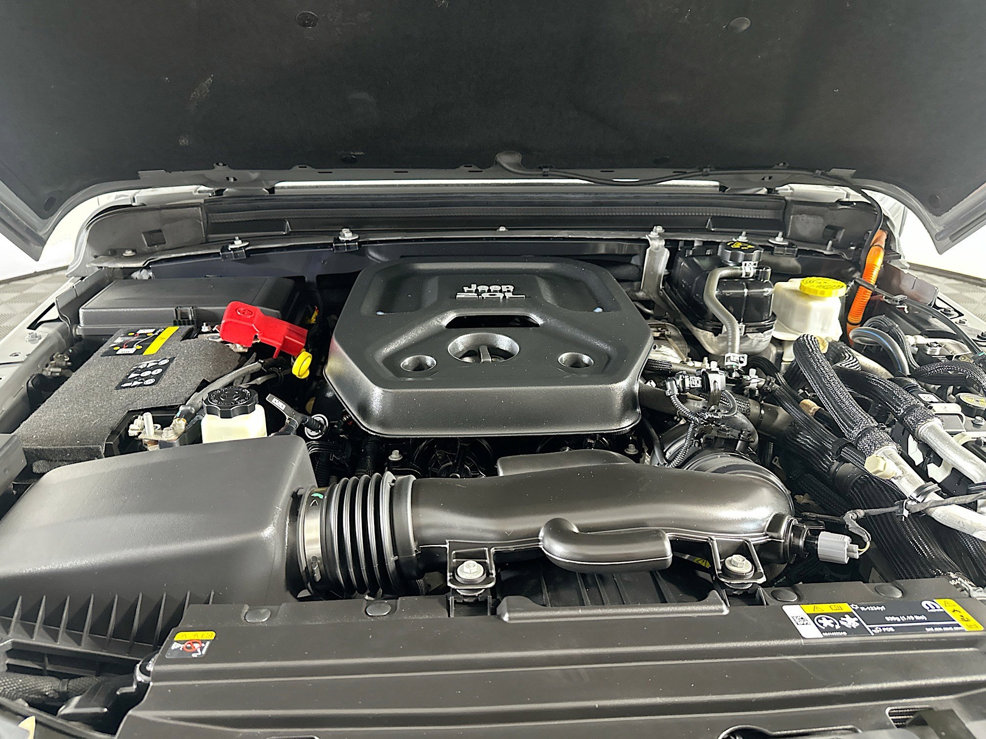 Used 2022 Jeep Wrangler Sahara w/ Cold Weather Group image 34