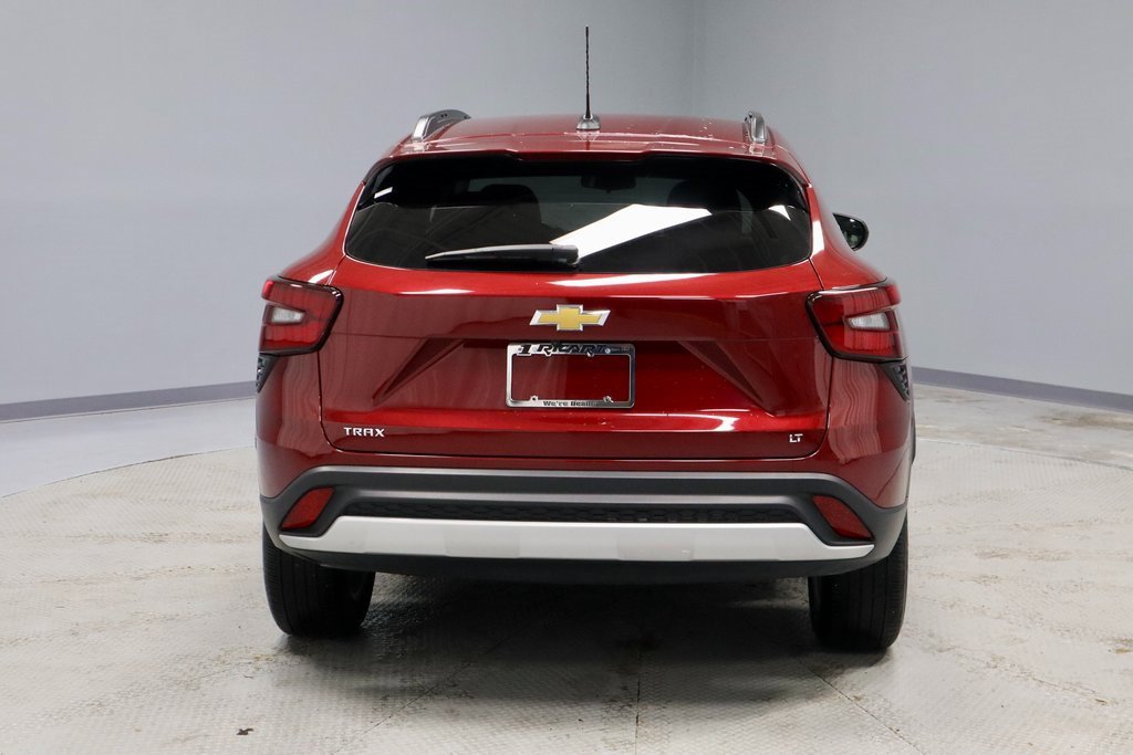 Used 2024 Chevrolet Trax LT w/ Driver Confidence Package image 10