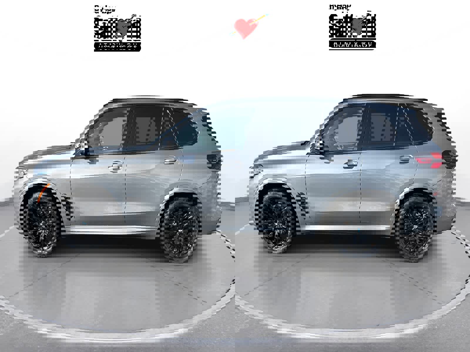 Used 2024 BMW X5 xDrive40i w/ M Sport Package image 5