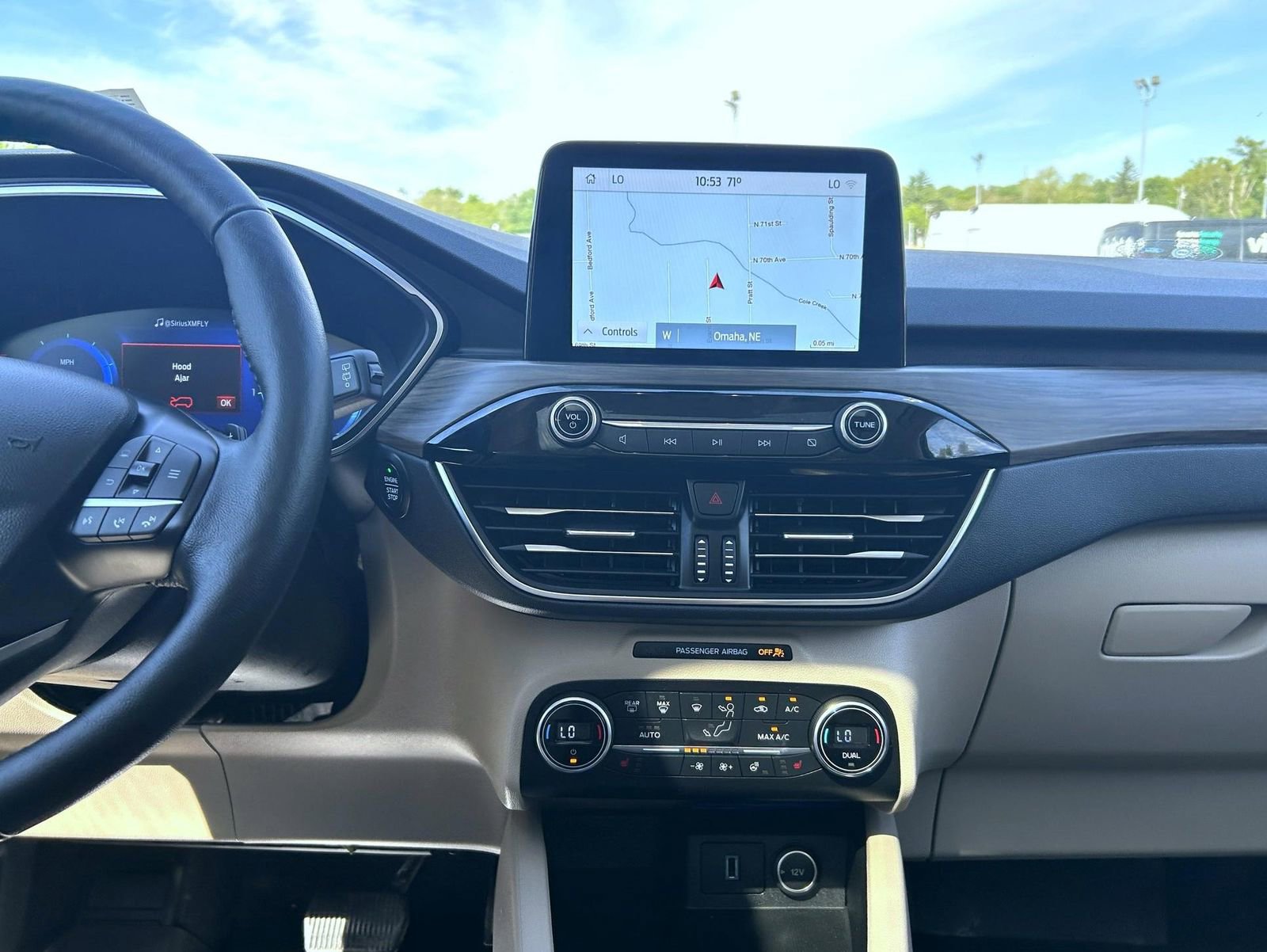 Used 2020 Ford Escape Titanium AWD/4WD image 14