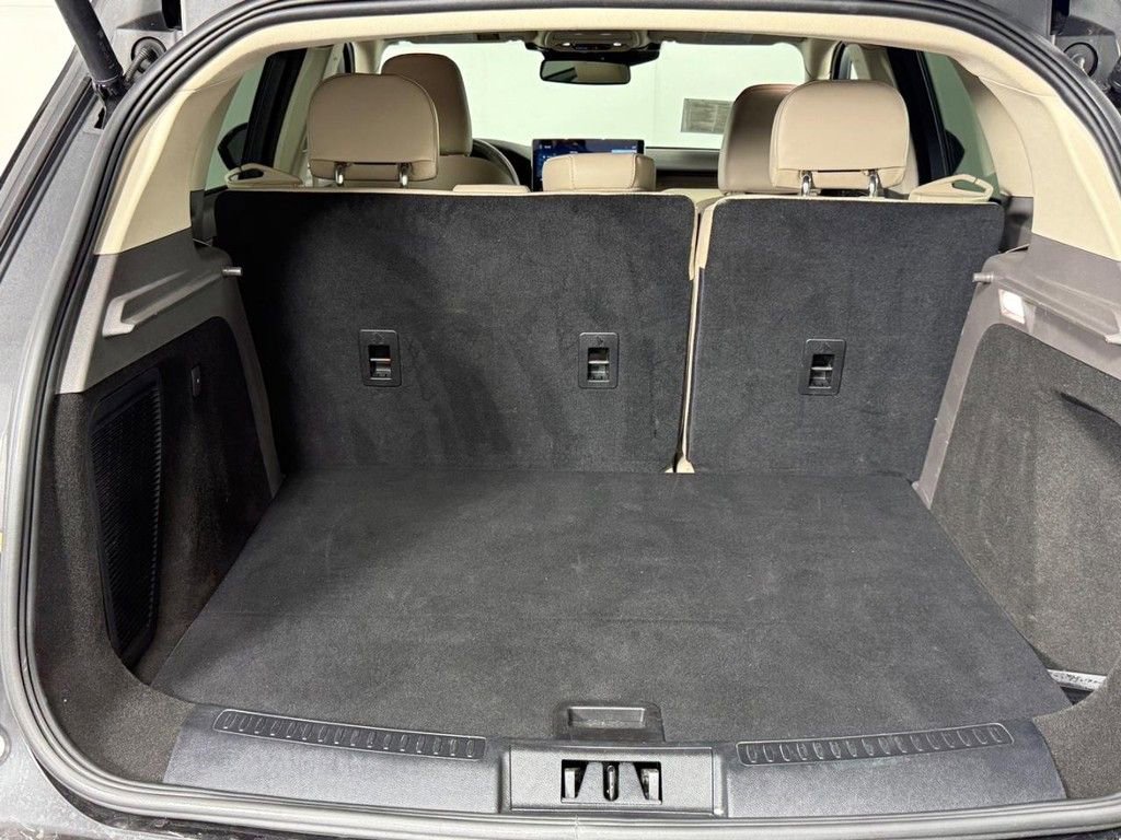 Used 2023 Lincoln Corsair Reserve w/ Jet Appearance Package image 5