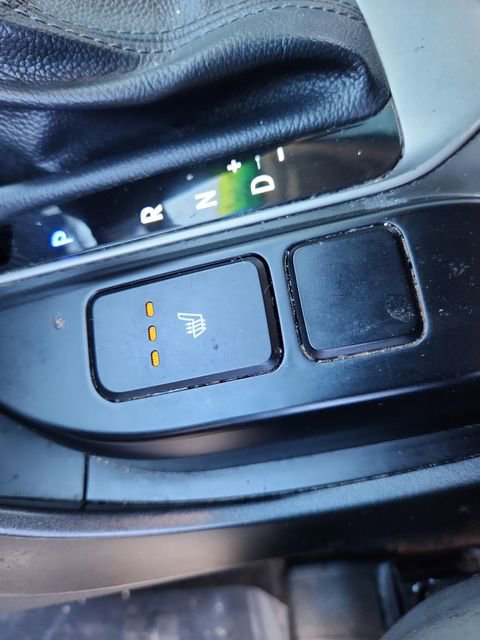 Used 2017 Hyundai Santa Fe Limited w/ Cargo Package AWD/4WD image 21