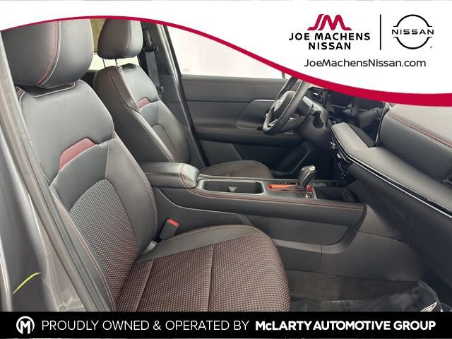 Certified 2025 Nissan Kicks SR image 20