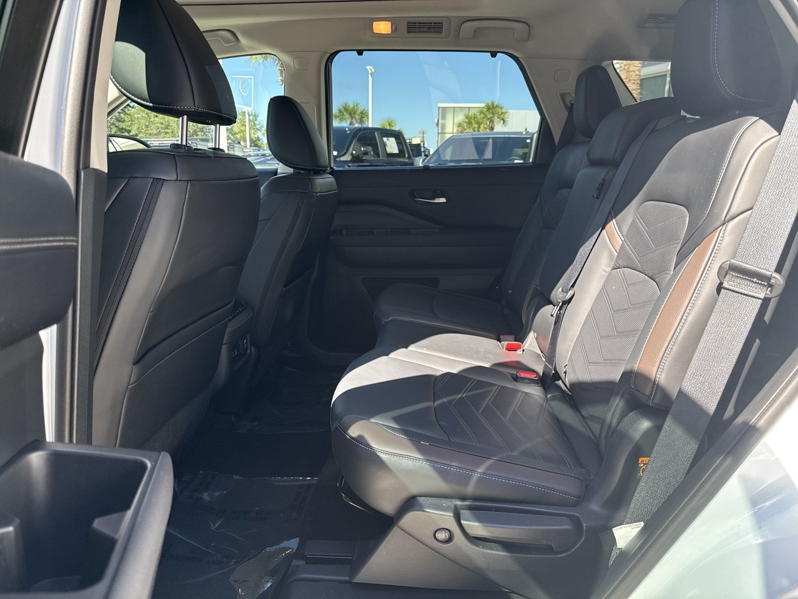 Used 2025 Nissan Pathfinder Platinum w/ Cargo Package AWD/4WD image 36