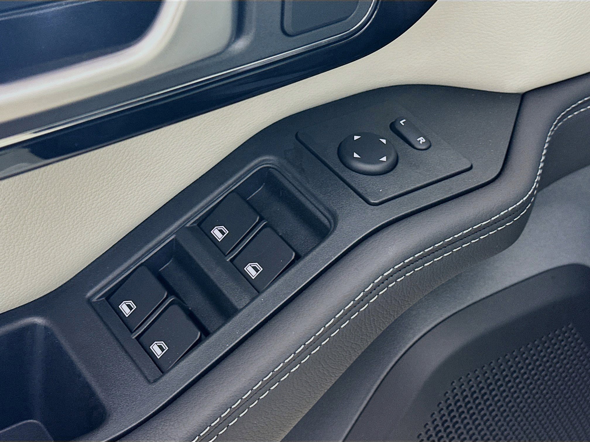 New 2025 INEOS Grenadier Fieldmaster Edition image 18