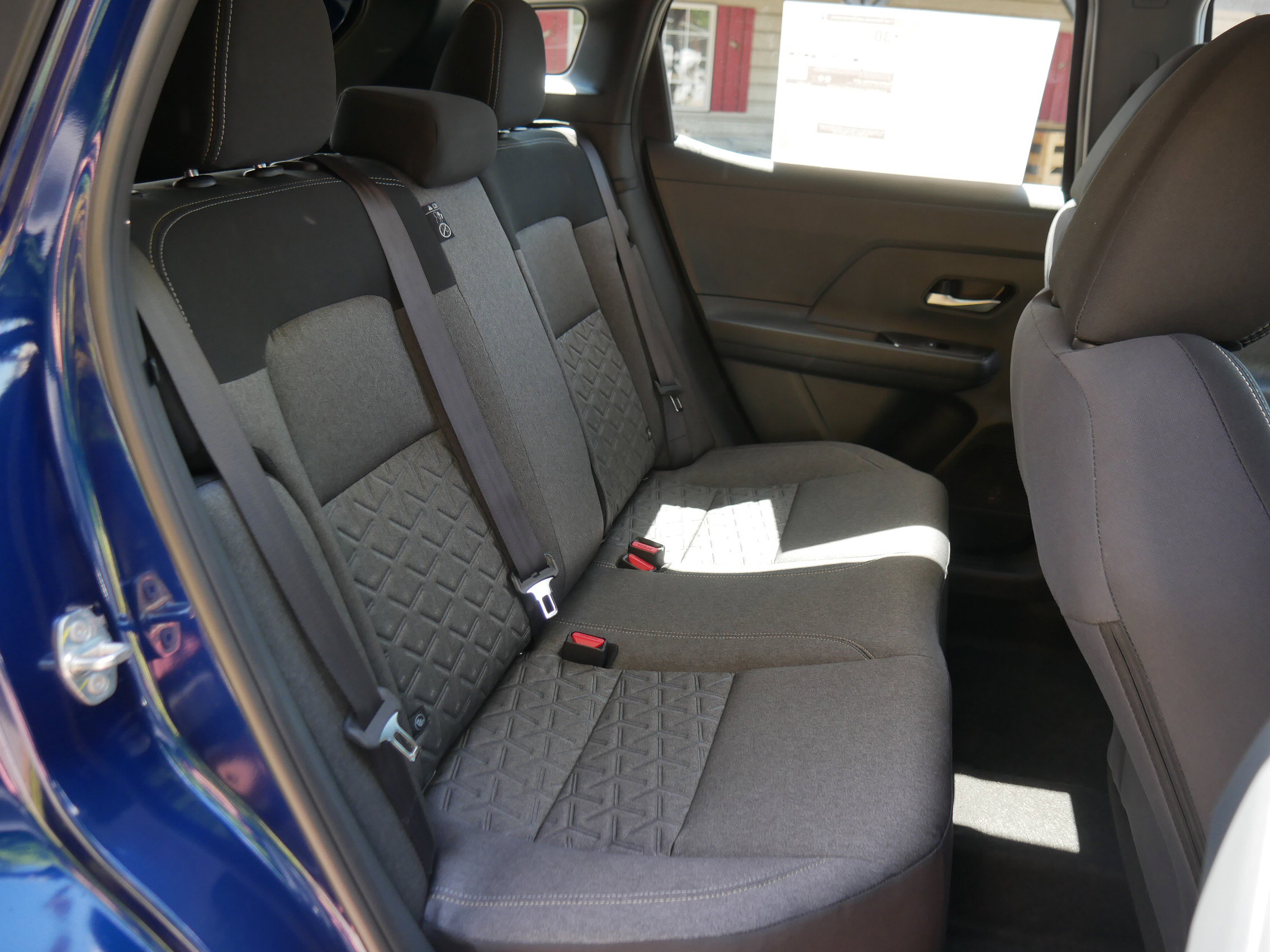 New 2025 Nissan Kicks SV w/ SV Premium Package image 24