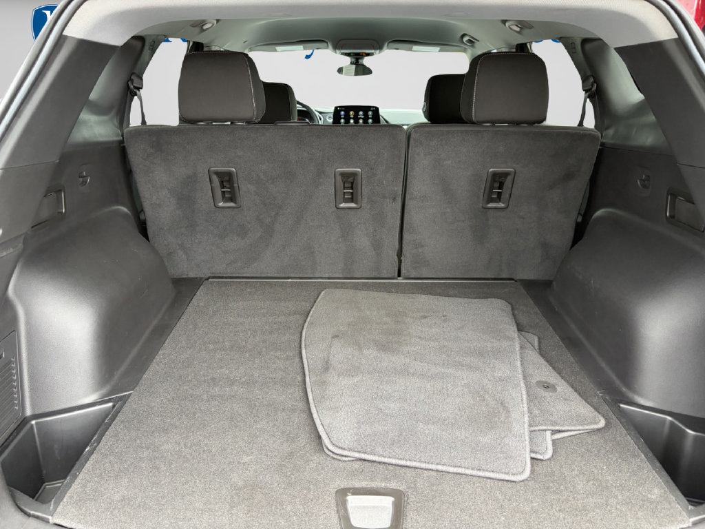 Used 2023 Chevrolet Blazer LT FWD image 16