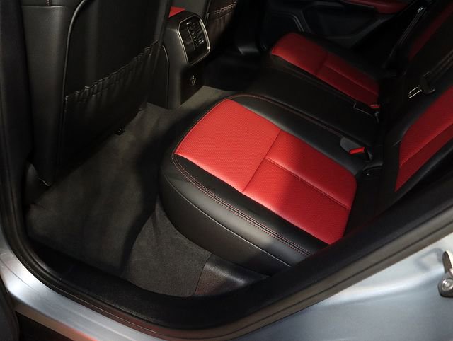 Used 2020 Porsche Macan image 28