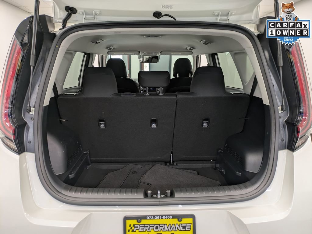 Certified 2025 Kia Soul LX w/ LX Technology Package image 25