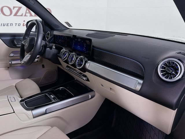 Used 2025 Mercedes-Benz GLB 250 image 35