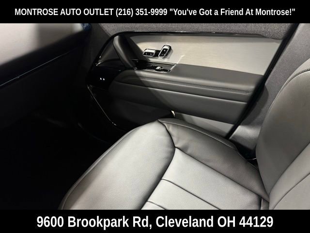 New 2025 Land Rover Range Rover Sport image 28