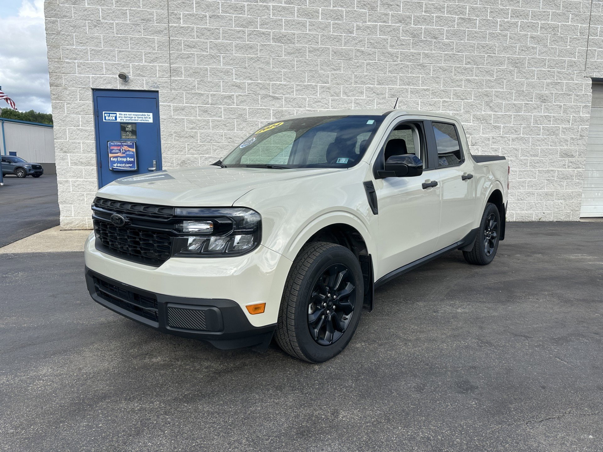 Used 2024 Ford Maverick XLT w/ XLT Luxury Package AWD/4WD image 1