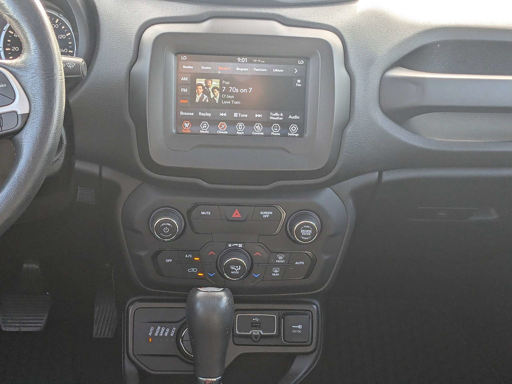 Used 2020 Jeep Renegade Trailhawk w/ Premium Leather Group AWD/4WD image 18