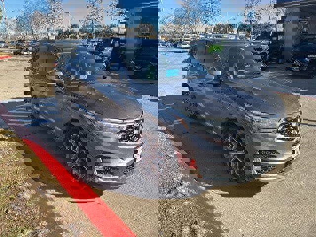 Used 2020 Acura RDX w/ Technology Package image 1