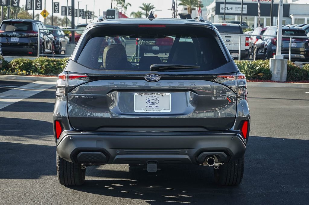 Used 2025 Subaru Forester Touring image 6