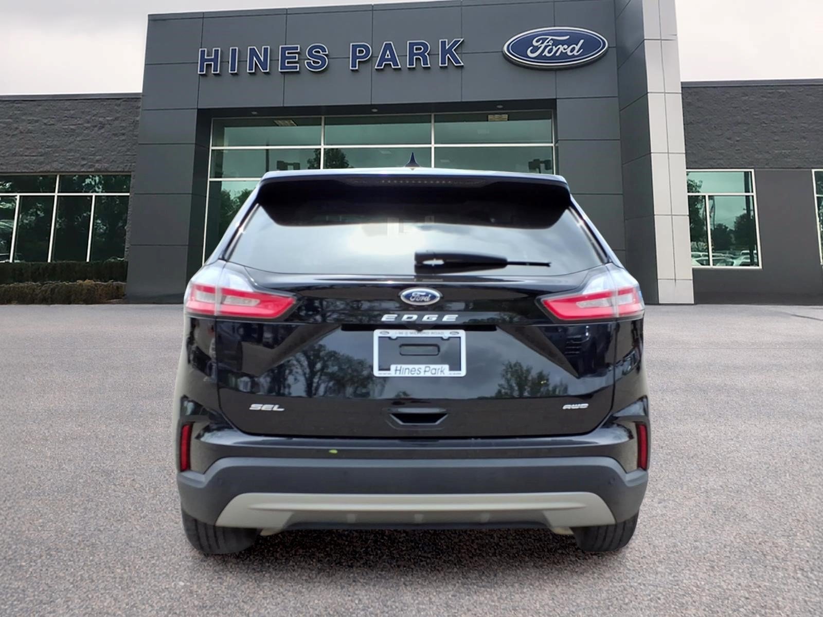 Used 2023 Ford Edge SEL w/ Convenience Package AWD/4WD image 6