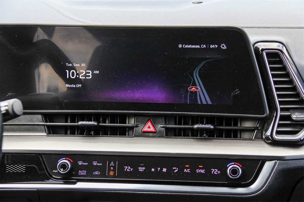 Used 2023 Kia Sportage EX w/ EX Premium Package image 15