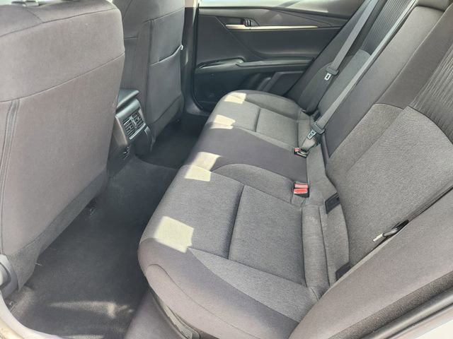 Used 2025 Toyota Camry LE image 30