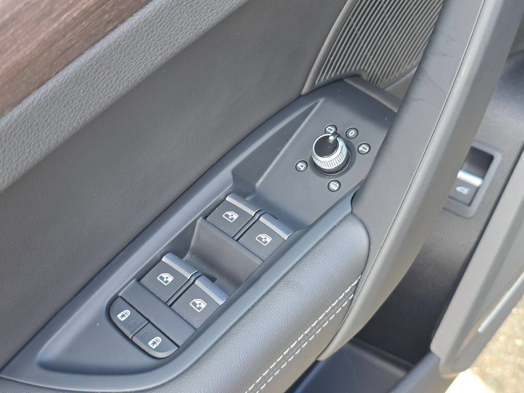 Used 2021 Audi Q5 2.0T Premium Plus AWD/4WD image 24