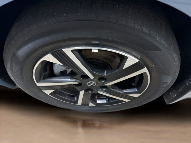 Used 2025 Nissan Sentra SV w/ All-Weather Package FWD image 9