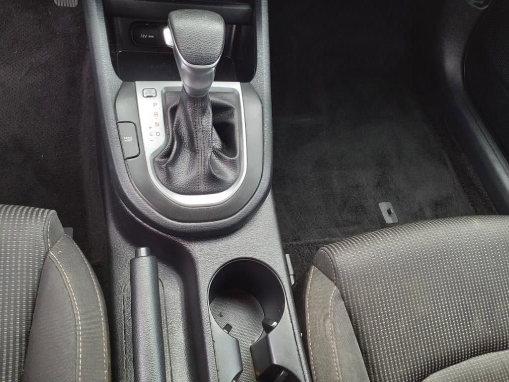 Used 2019 Kia Forte LXS image 18