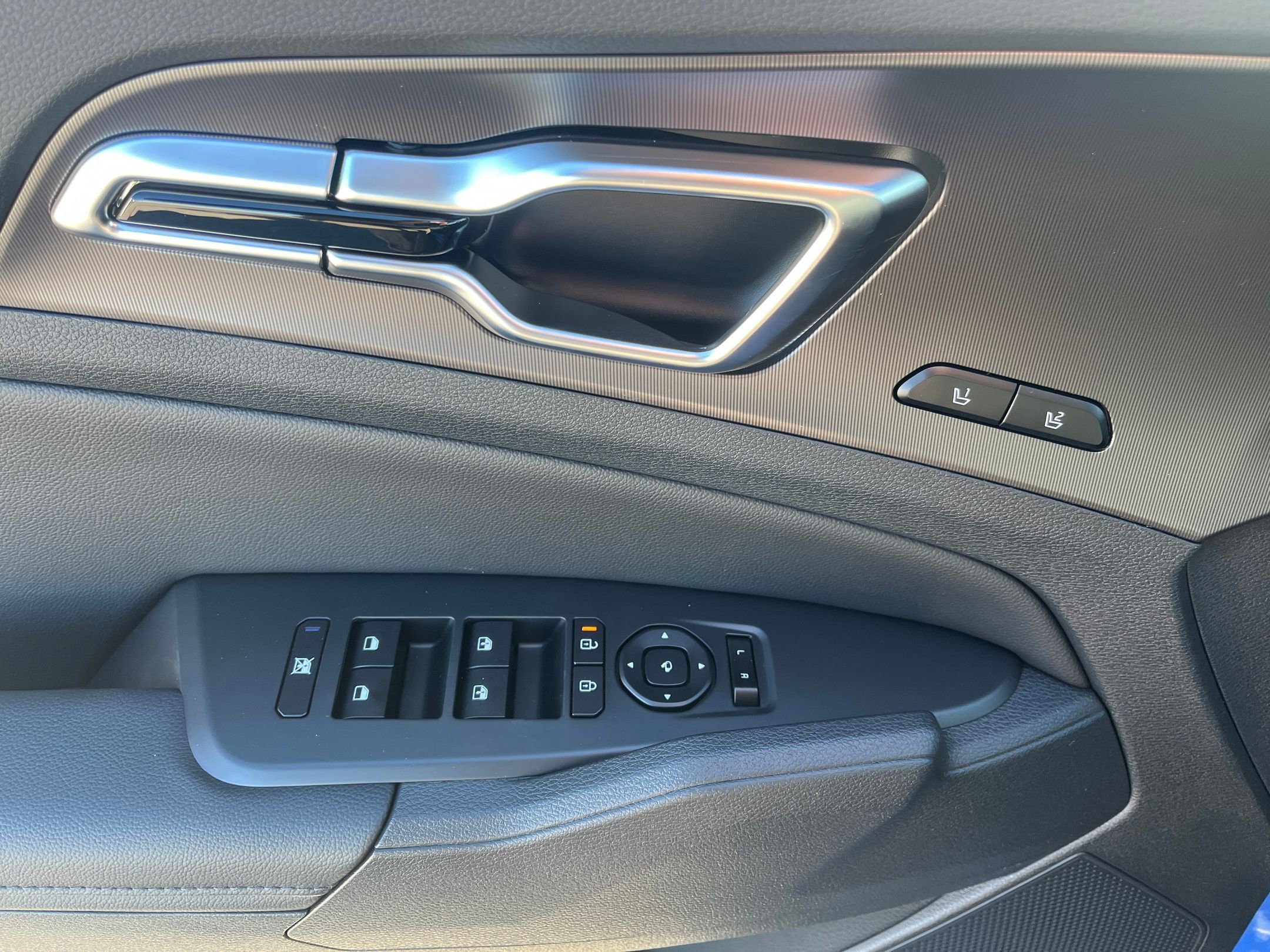 New 2026 Kia Sportage SX FWD image 16