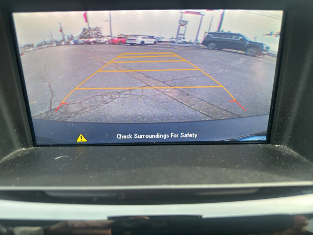 Used 2015 Chevrolet Cruze LT w/ Technology Package image 24