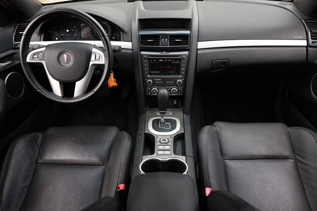 Used 2009 Pontiac G8 GT w/ Premium Package RWD image 2