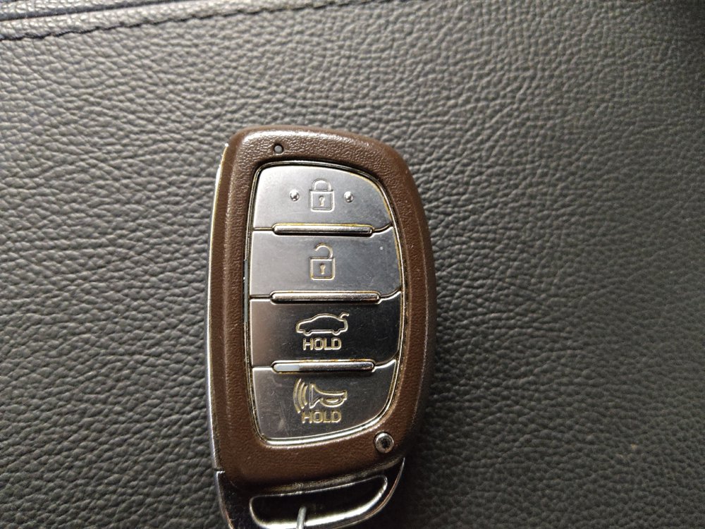 Used 2018 Hyundai Sonata Sport w/ Tech Package 05 FWD image 32