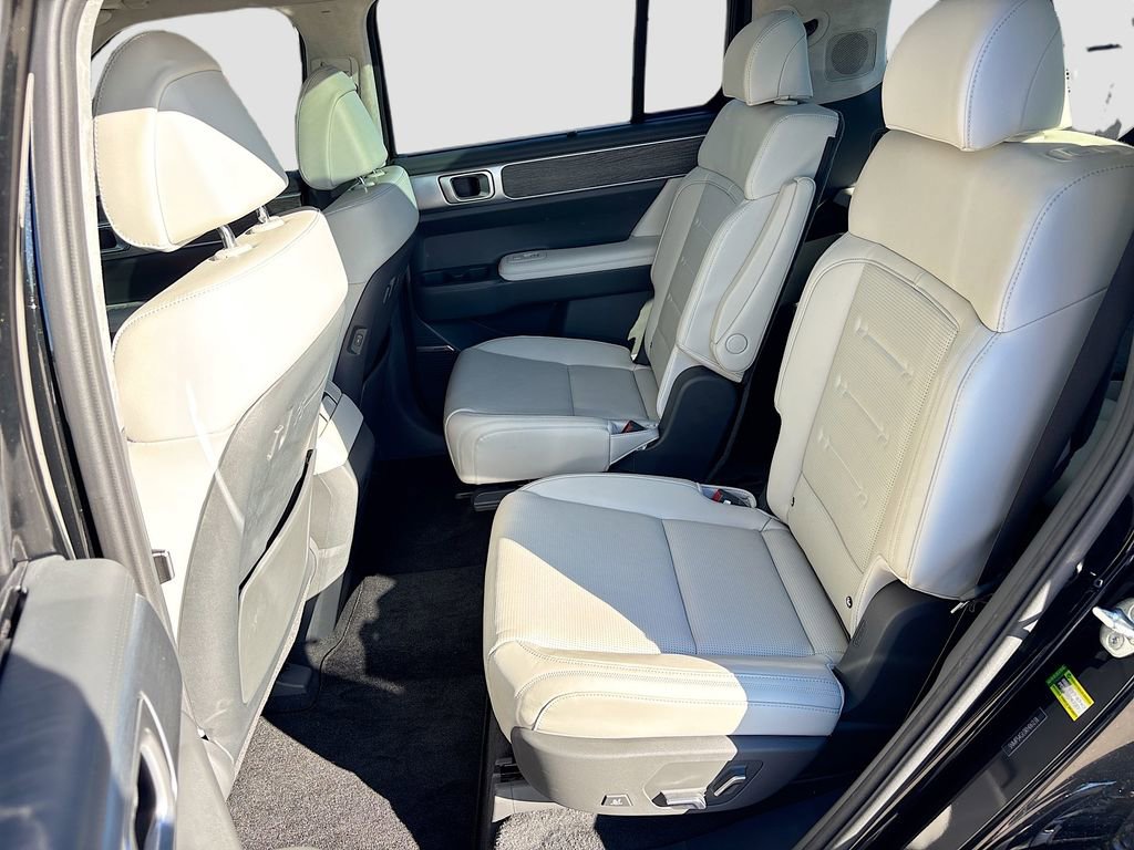 Used 2024 Hyundai Santa Fe Calligraphy image 26