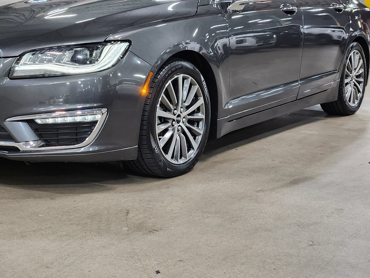 Used 2020 Lincoln MKZ Hybrid w/ Convenience Package FWD image 17