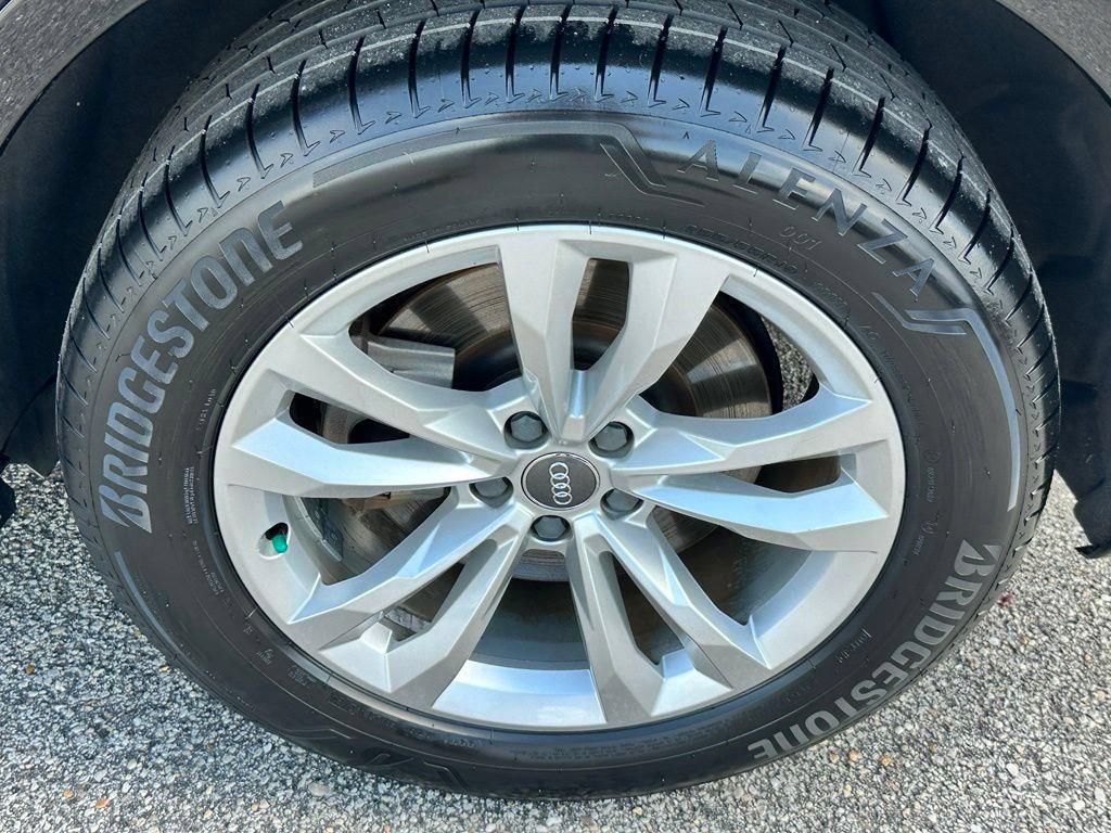 Used 2017 Audi Q7 2.0T Premium Plus AWD/4WD image 24