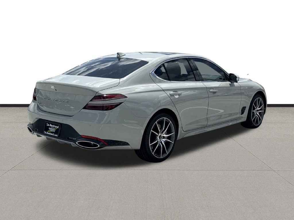 Used 2026 Genesis G70 2.5T Prestige RWD image 5