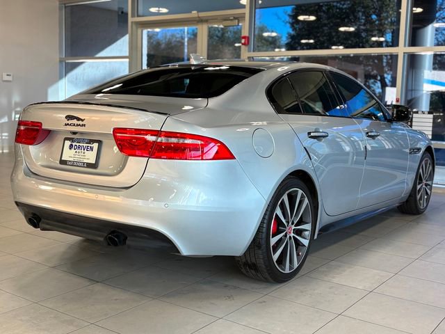 Used 2018 Jaguar XE R-Sport image 12