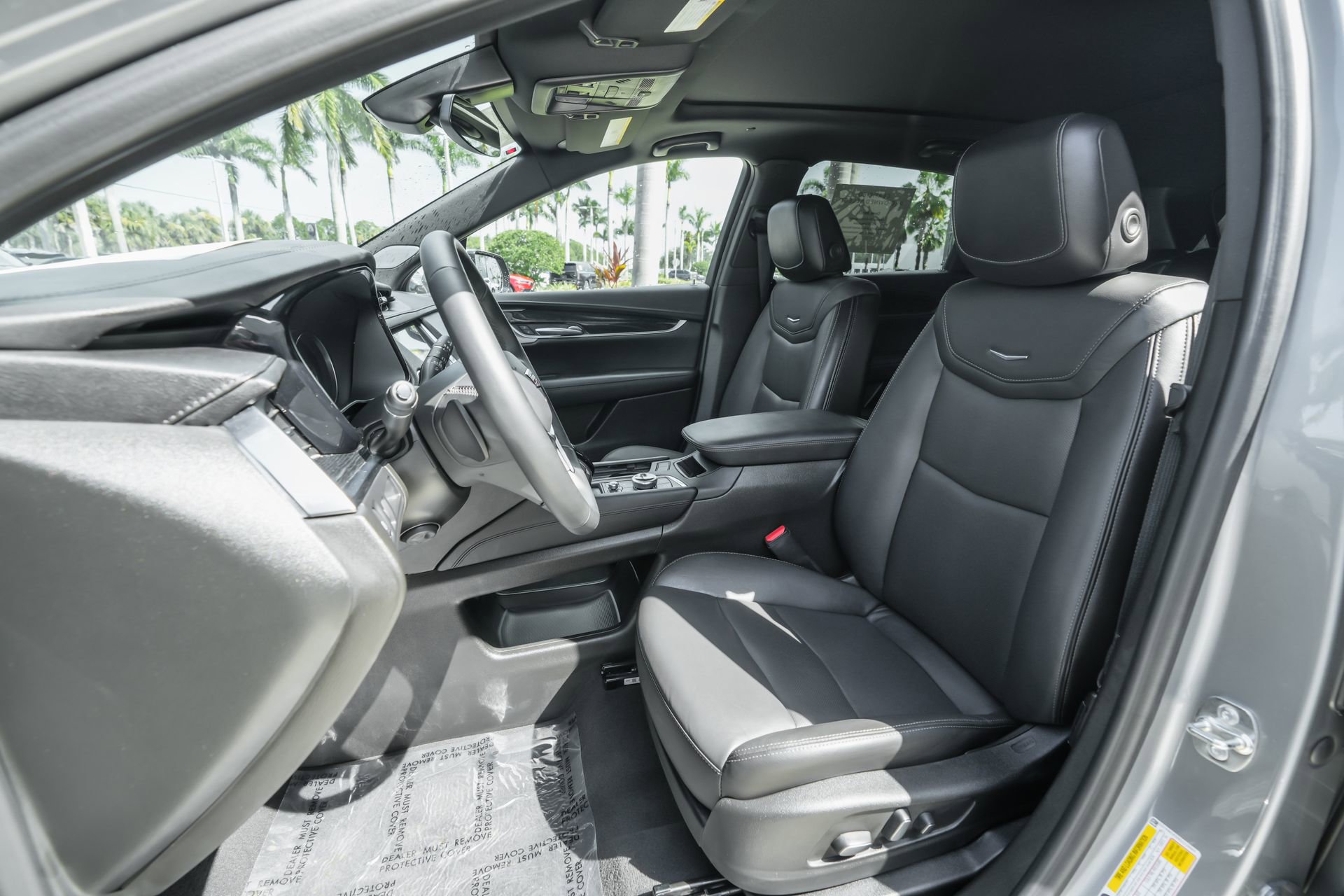 Used 2025 Cadillac XT5 Premium Luxury image 17