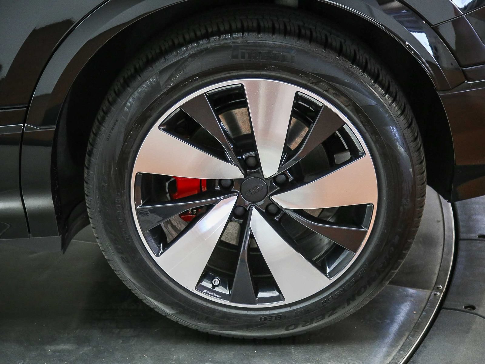 New 2027 Audi SQ6 e-tron Prestige AWD/4WD image 11
