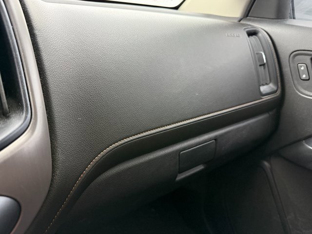 Used 2021 GMC Canyon AT4 image 22