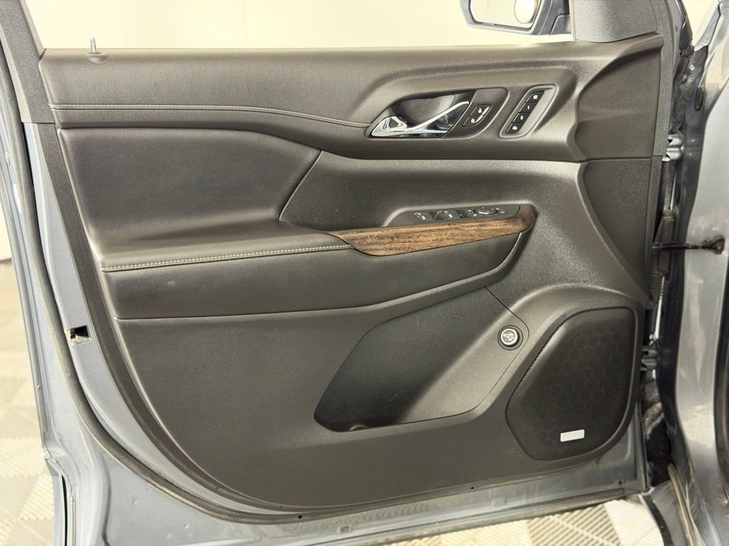Used 2020 GMC Acadia Denali AWD/4WD image 31