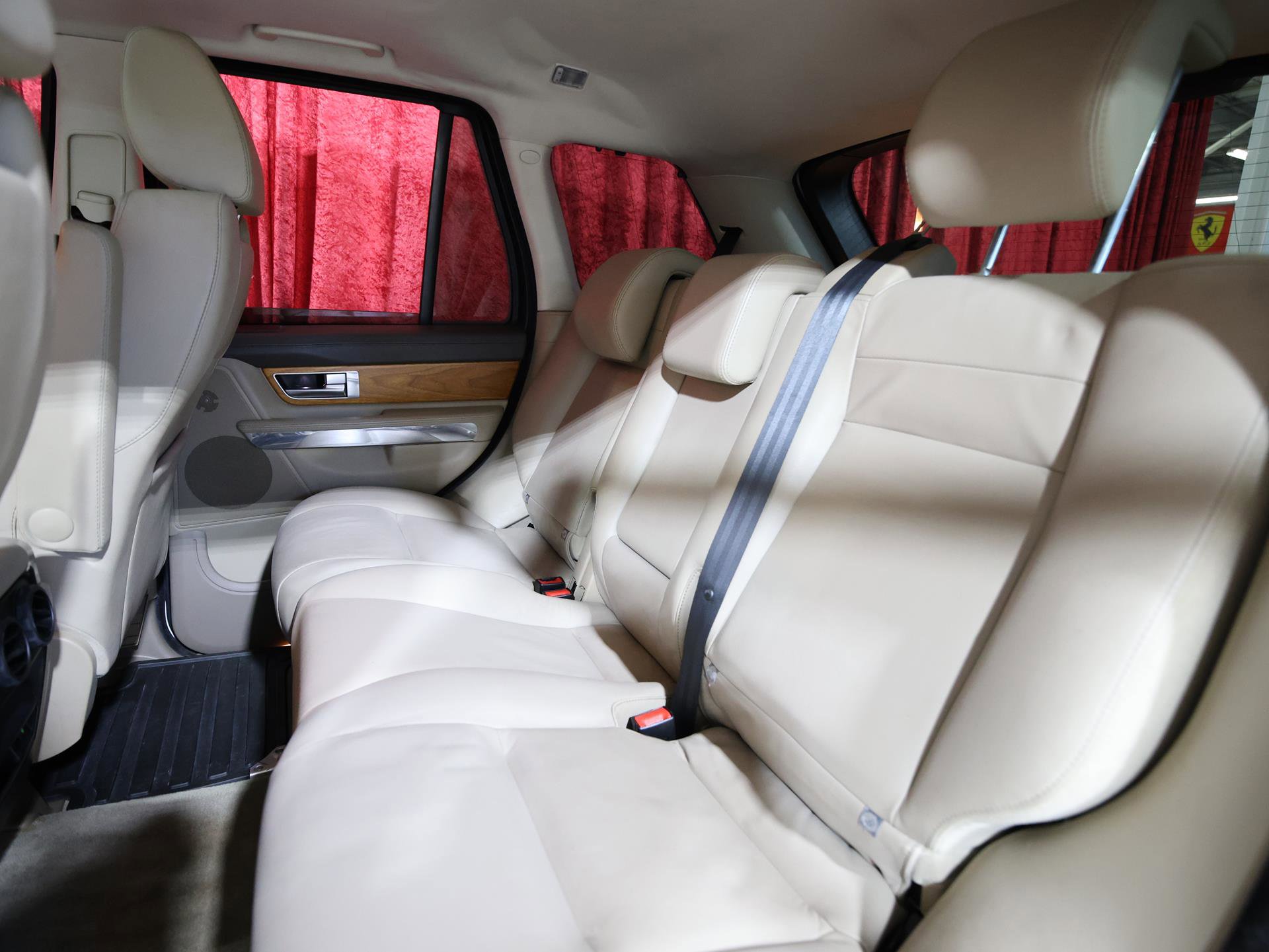 Used 2013 Land Rover Range Rover Sport HSE image 14