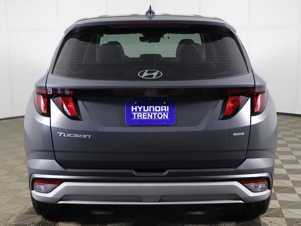 Certified 2025 Hyundai Tucson SE AWD/4WD image 10