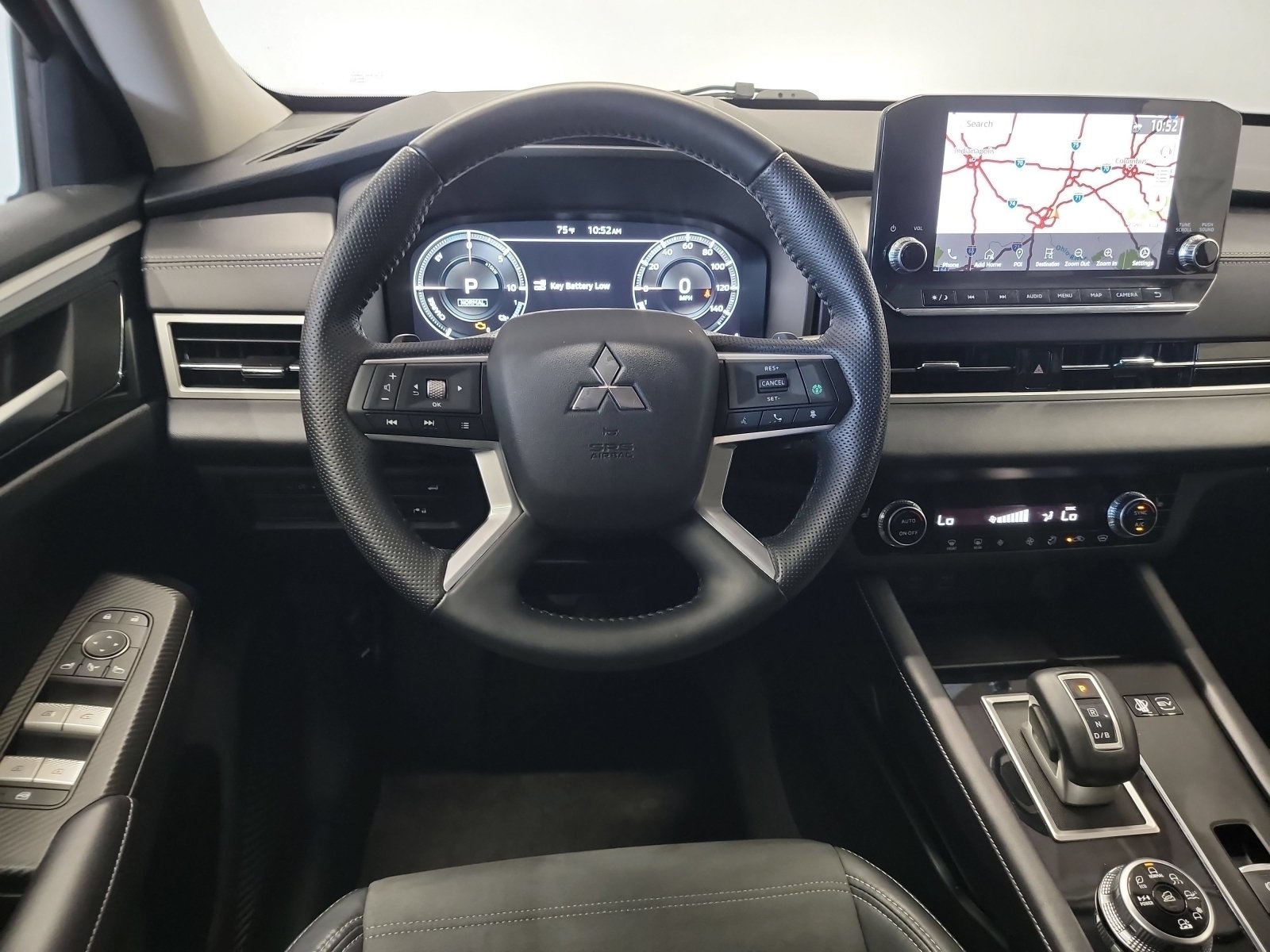 Used 2023 Mitsubishi Outlander SE AWD/4WD image 16