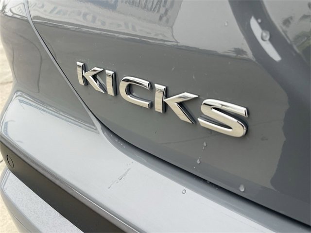 Used 2023 Nissan Kicks SV image 32