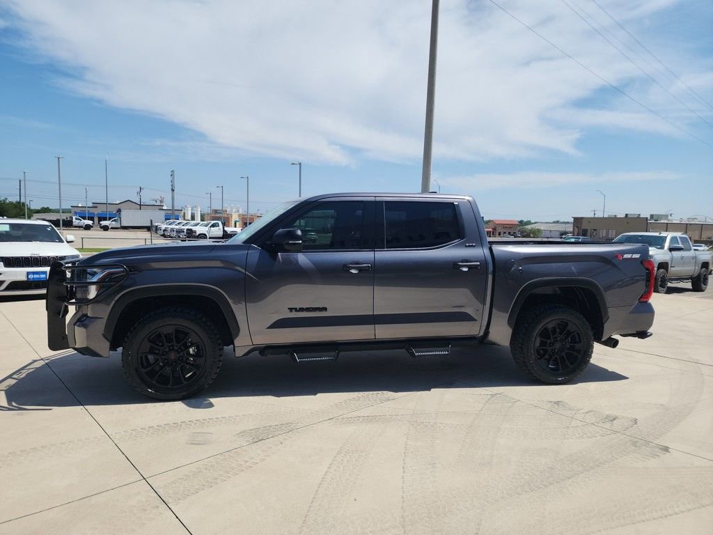 Used 2023 Toyota Tundra SR5 w/ SR5 Convenience Package image 4