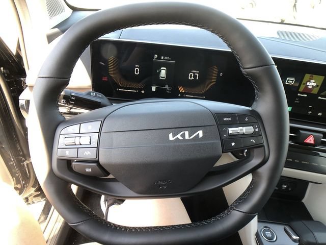 New 2026 Kia Sportage EX w/ EX Panorama Roof Package FWD image 16