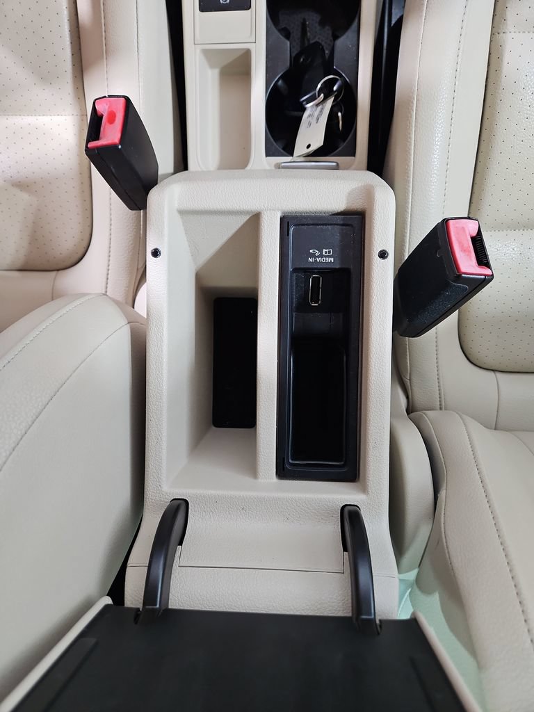 Used 2013 Volkswagen Tiguan SE AWD/4WD image 25