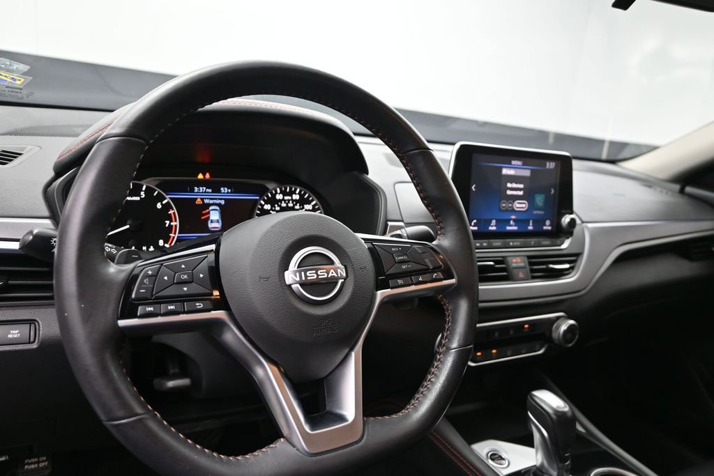Used 2023 Nissan Altima 2.5 SR FWD image 18