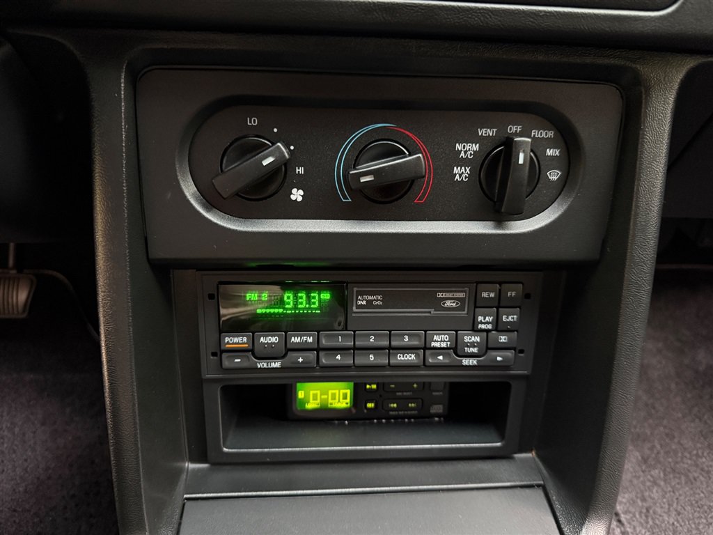 Used 1993 Ford Mustang Cobra RWD image 48
